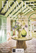 Homes & antiques : new wave : a fresh take on coastal style